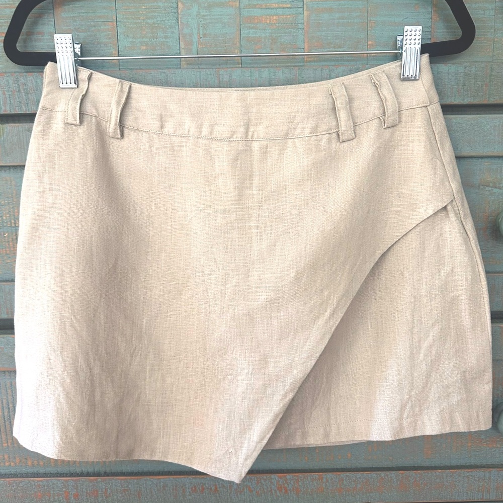 NWT DISSH SKORT Sz 6